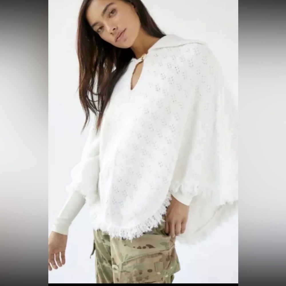 Urban outfitters Tana Knit Cape Poncho